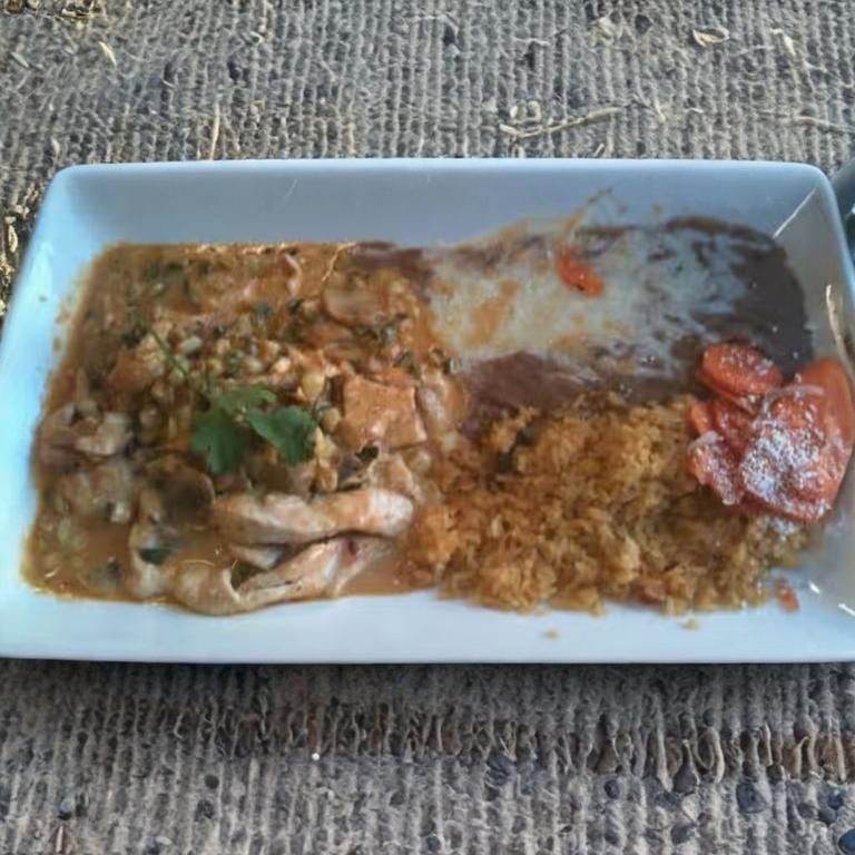 Pollo En Crema De Tequila.